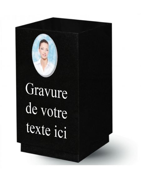 urne en granit avec gravure