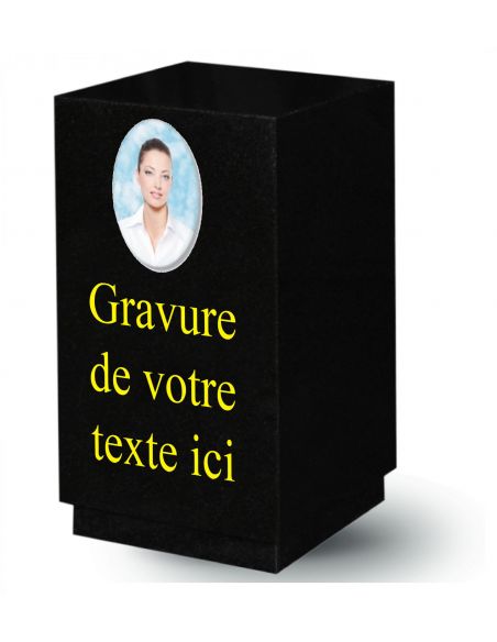 urne en granit avec gravure