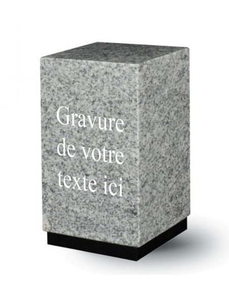 urne en granit avec gravure