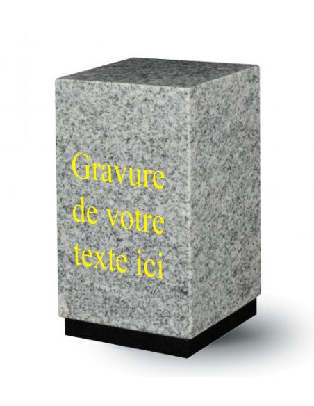 urne en granit avec gravure